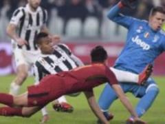  Juventus  beat  Roma 