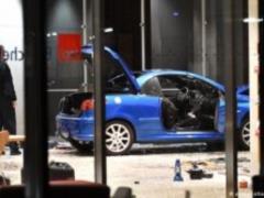 У Берліні автомобіль протаранив штаб-квартиру політичної партії
