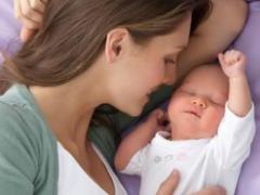 Causes of nipple pain when feeding