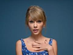 Taylor Swift gave the house to her pregnant fan
