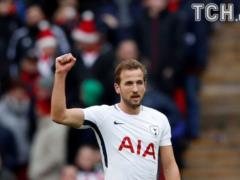 The star of  Tottenham  was delighted with the comparison with Messi and Shearer