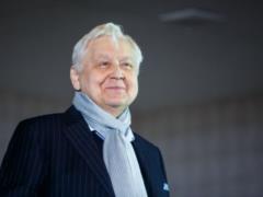 The Soviet star Oleg Tabakov was introduced into an artificial coma