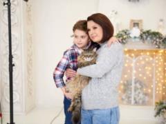Alla Mazur showed her grown-up son and pets in the New Year s photo shoot