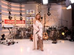 Tina Karol staged a concert live on  Snidanka with 1 + 1  with drummer Justin Bieber