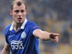 The contract of soccer player Zozuli with  Albacete  can be extended automatically