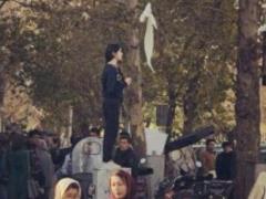 У Тегерані поліція проводить масові арешти протестувальників