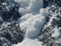 Weather forecasters warn of avalanche danger in the Carpathians