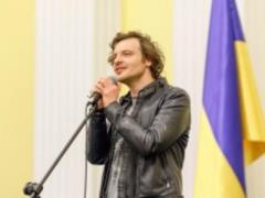 В канун Рождества французский певец спел на украинском