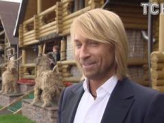  Сам розповість : продюсер Винника відмовився відповідати на питання, чи дійсно у співака є дружина