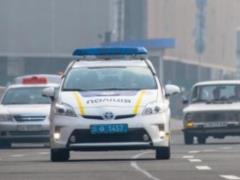 В Одеській області поліцейські зі стріляниною не дали порушникові наїхати на інспектора