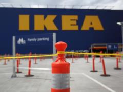 IKEA попросила покупців помочитися на їх каталог
