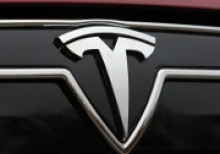 Из Tesla сделали самый быстрый бронированный автомобиль в мире