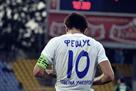 Akzhayik looks through four Ukrainians