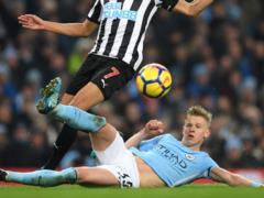 Is Zinchenko guilty in the missed Man City ball?