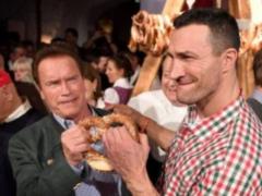 Klitschko tried to take away the pretzel from Schwarzenegger