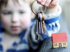 В прошлом году для детей-сирот приобрели 468 квартир