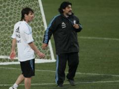 President of Argentina: Messi better than Maradona