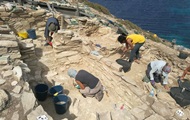 On the Greek island found ancient buildings