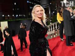 Pamela Anderson moved to her boyfriend, aged 18 and over - media