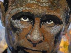 In New York they showed a portrait of Putin from the sleeves