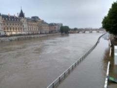 In Paris, due to the flood, 1,500 people were evacuated