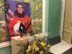 In Kiev, saying goodbye to Leonid Kadenyuk