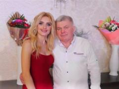 Ирина Федишин на юбилей отца подарила ему роскошный автомобиль