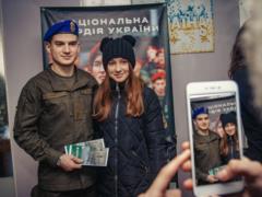 Гвардейцы Академии представили учебное заведение на  Ярмарке вузов  в Харькове