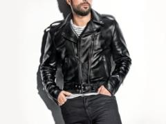 45-year-old Turkish star Tarkan first becomes a father