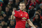 Manchester United will award Shaw with a new contract