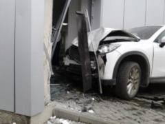 In Odessa, the car flew into the auto show