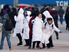 Мощный ураган в Пхенчхане: ветер сносит легкие конструкции, людей просят покинуть улицы