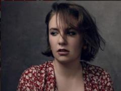 American actress Lina Dunham completely removed the uterus