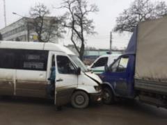 In Zaporozhye there was an accident involving a minibus and a truck