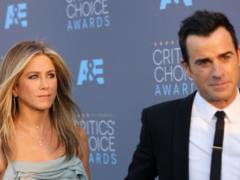 Jennifer Aniston announced a divorce