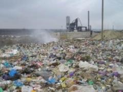 В Мозамбик на дома рухнули горы мусора, 17 человек погибли