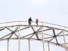 In the Dnieper, a policeman saved a woman from suicide