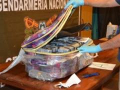 Российские дипломаты пытались вывезти из Аргентины 400 килограммов кокаина