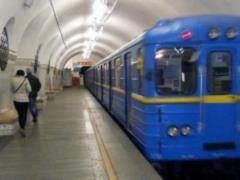 Метро в Києві працює в звичайному режимі після збою на червоній гілці