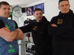 Usik traveled to Spain to prepare for the battle with the Russian Gassiev