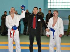 In Kharkov, the best guardsmen in hand-to-hand fighting