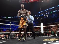 Уайлдер в напряженном бою победил Ортиса и защитил титул WBC