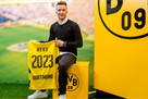 Royce extended the contract with Borussia D