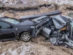 The fatal trap. In Kiev, two cars "flew" to the construction pit