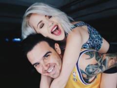 Mika Newton told how she was offered her American boyfriend