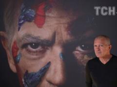 The bald and bald Antonio Banderas impressed by changes in appearance