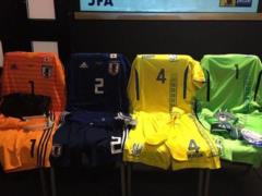 Украина и Япония определились с игровыми цветами