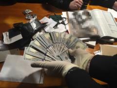 В Киеве СБУ разоблачила на взятке чиновника Укртрансбезопасности