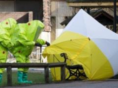 СМИ: Скрипалям предложат переехать в другую страну