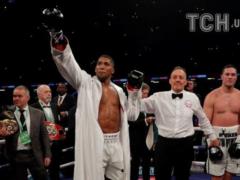 Team Joshua offered Wilder a crazy fee for a joint fight